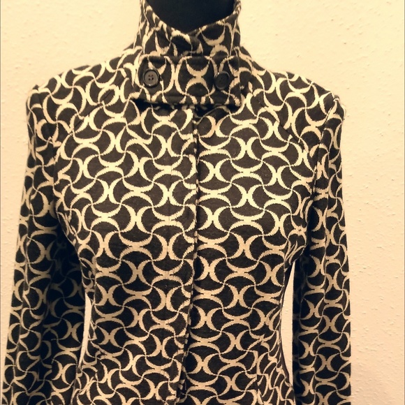 Two-piece Suit - Picture 1 of 5